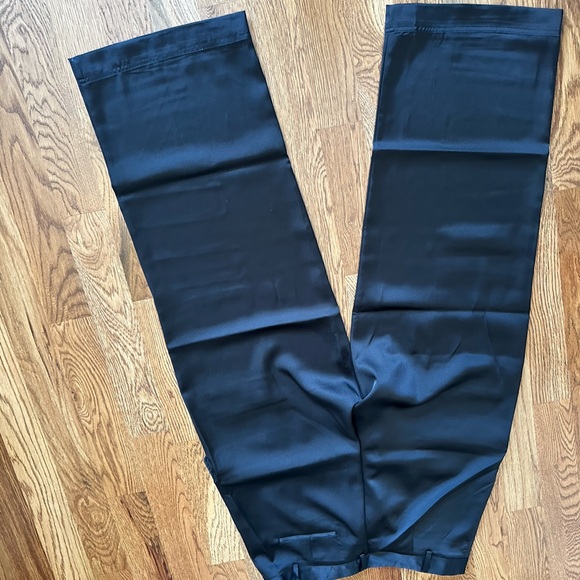 Black satin cargo pants- new with tags - Picture 6 of 6